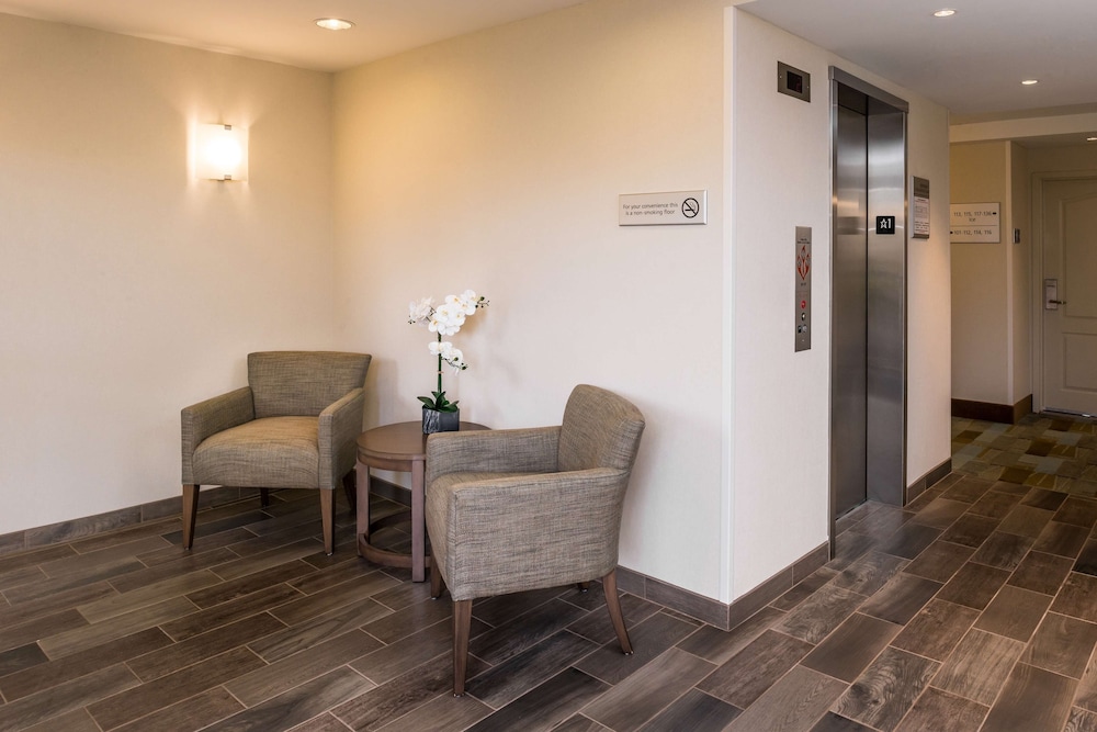 Hampton Inn Channel Islands Harbor Oxnard - photo 4