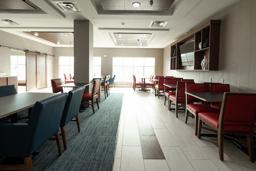 Holiday Inn Express & Suites Lenoir Cty by IHG - photo 31