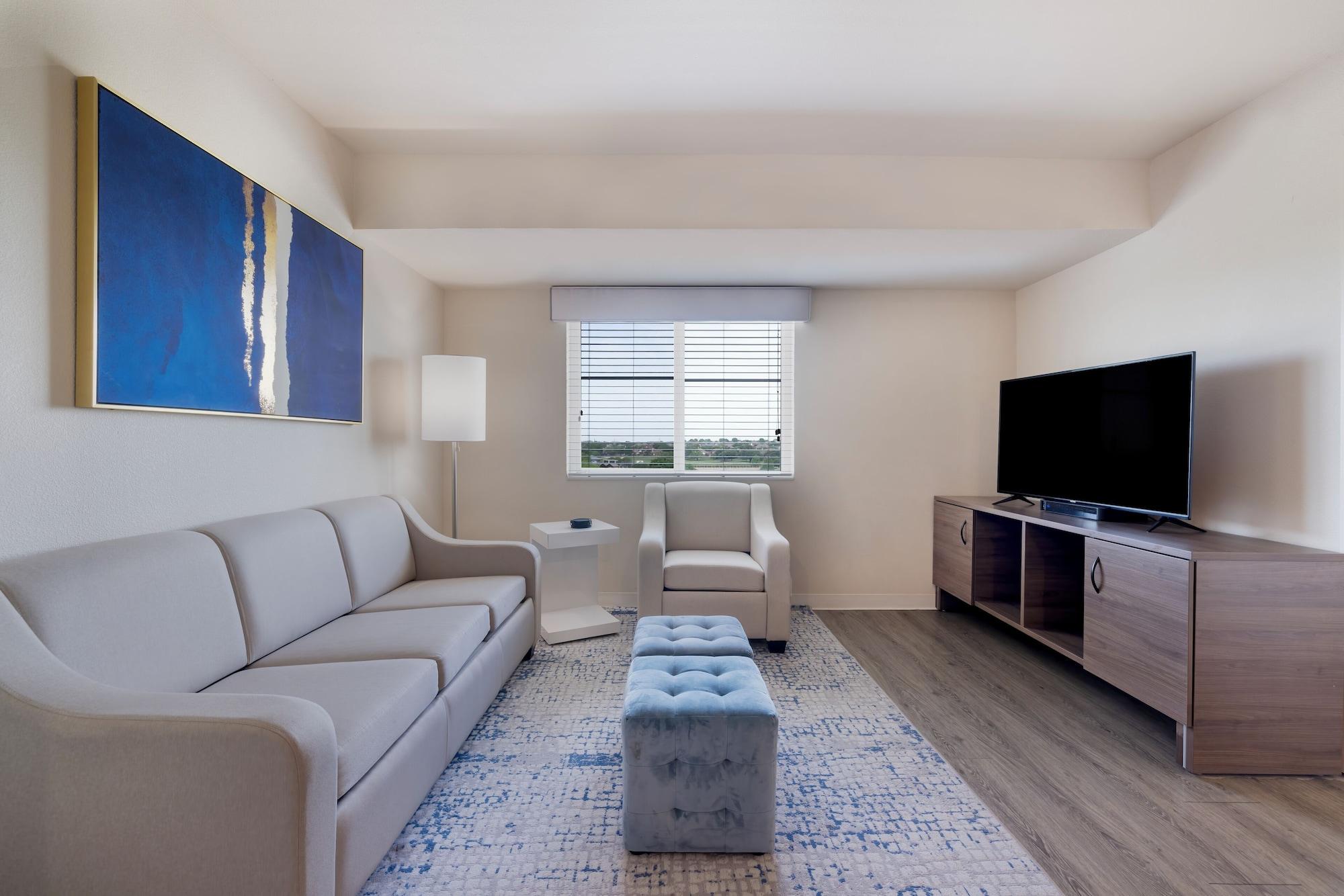 Soka Suites Dallas Las Colinas - photo 27
