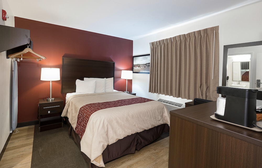 Red Roof Inn Lancaster Strasburg - photo 8