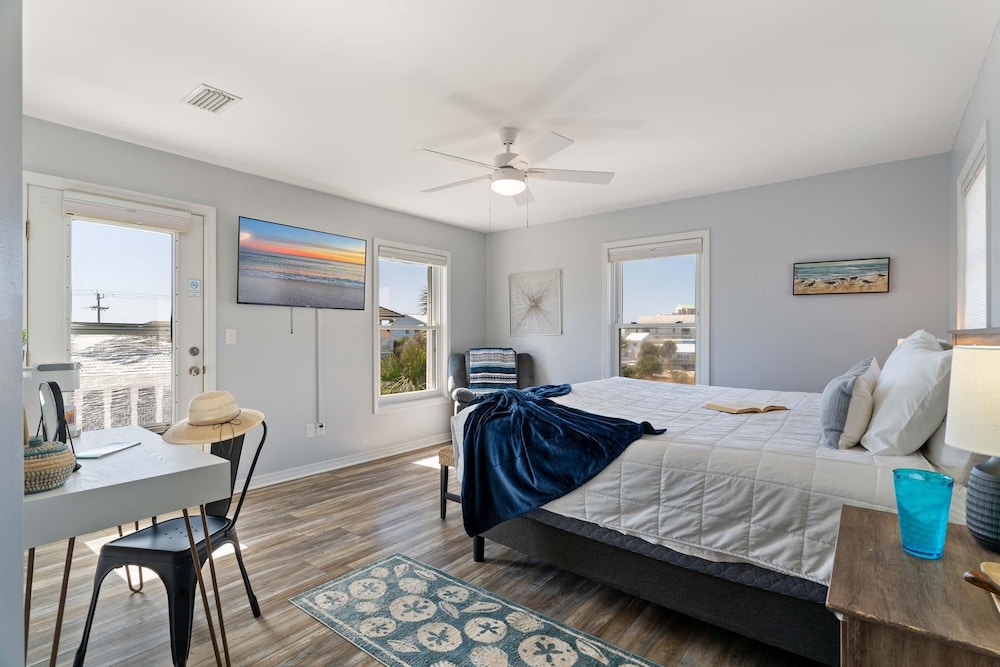 When the Sun Goes Down in Navarre, United States