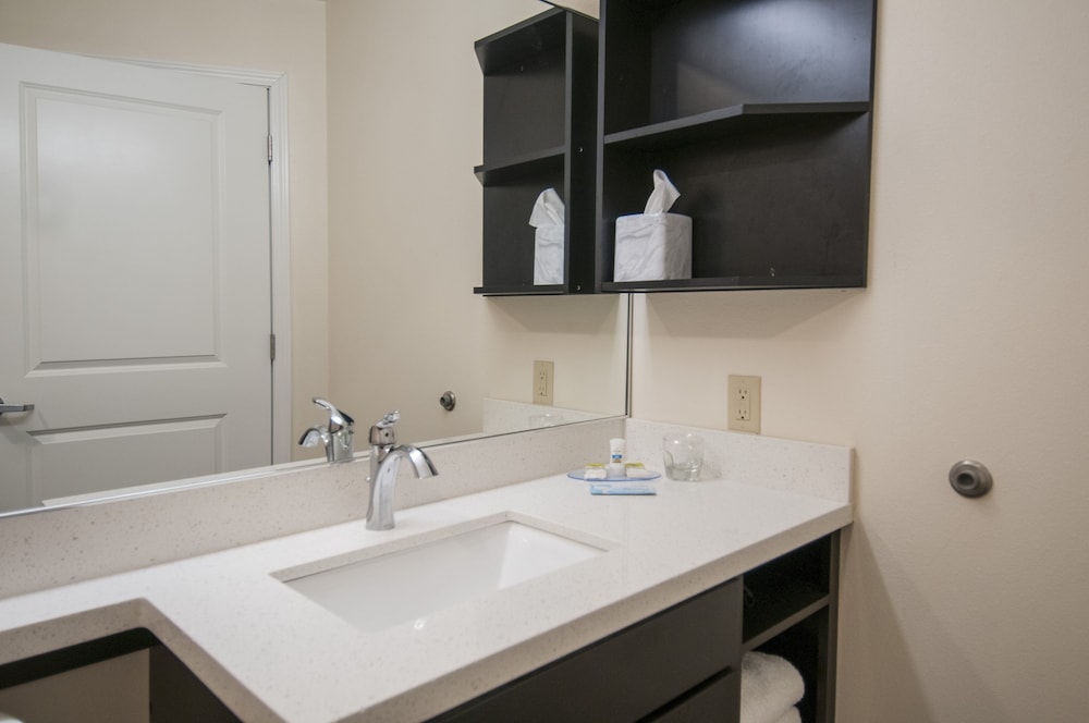 Candlewood Suites Baton Rouge College Drive by IHG - photo 15