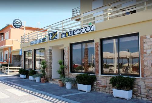Hotel Ristorante Il Gabbiano in Cecina, Italy