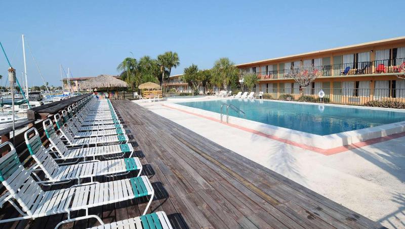 Magnuson Hotel Waterfront Marina New Port Richey - photo 47