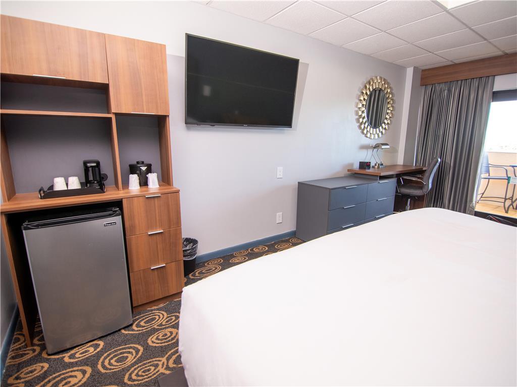 Regency Miami Airport by Sonesta - photo 13