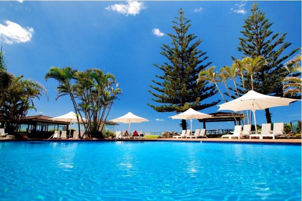 Nautilus Beachfront Villas & Spa — 4-Star Luxury Hotel in Korora, Australia