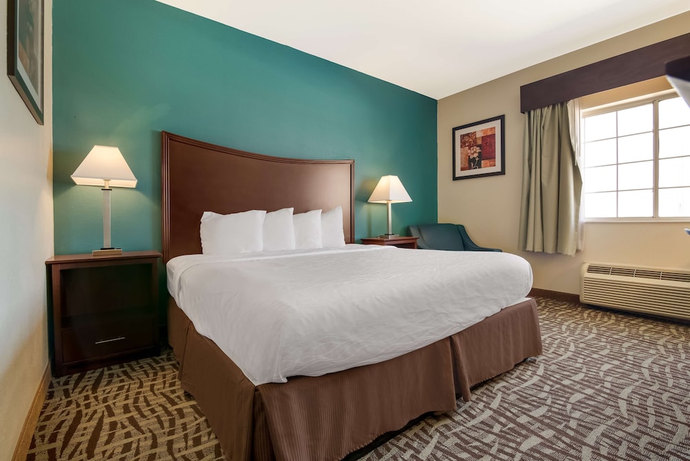 SureStay Plus Hotel by Best Western Topeka Northwest - photo 22
