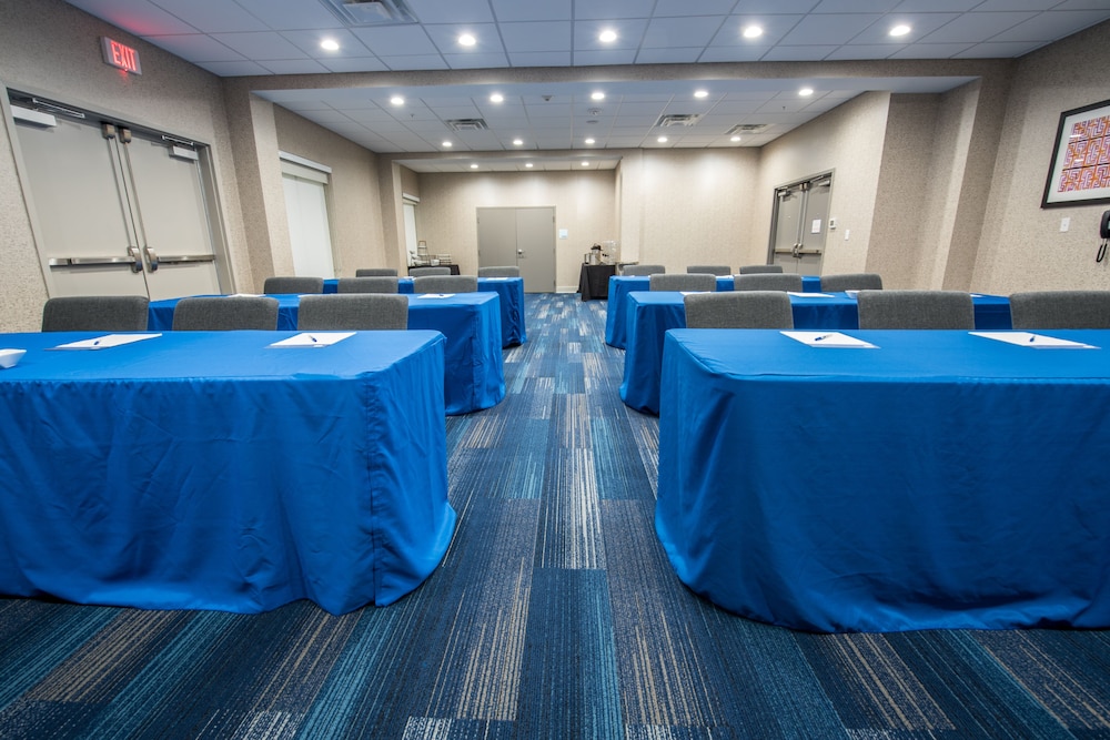 Holiday Inn Express & Suites Lake Charles South Casino Area by IHG - photo 97