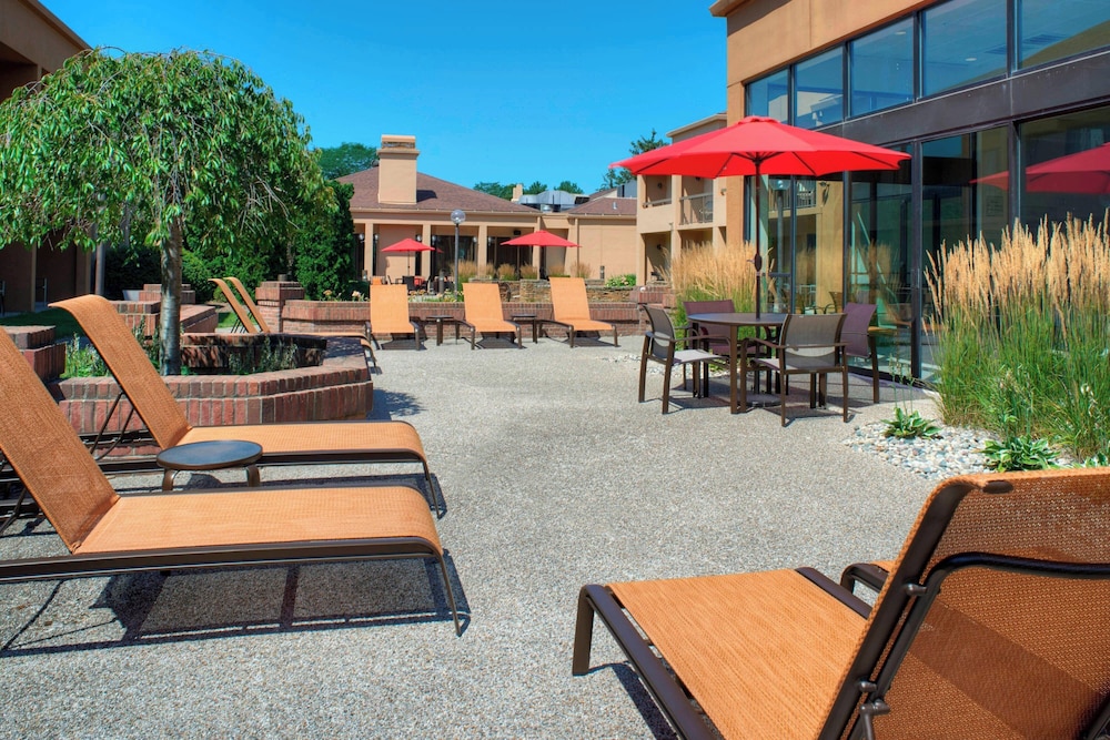 Courtyard by Marriott Detroit Warren - photo 27