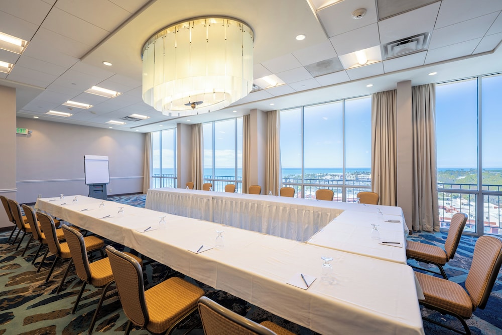Crowne Plaza Ventura Beach by IHG - photo 120