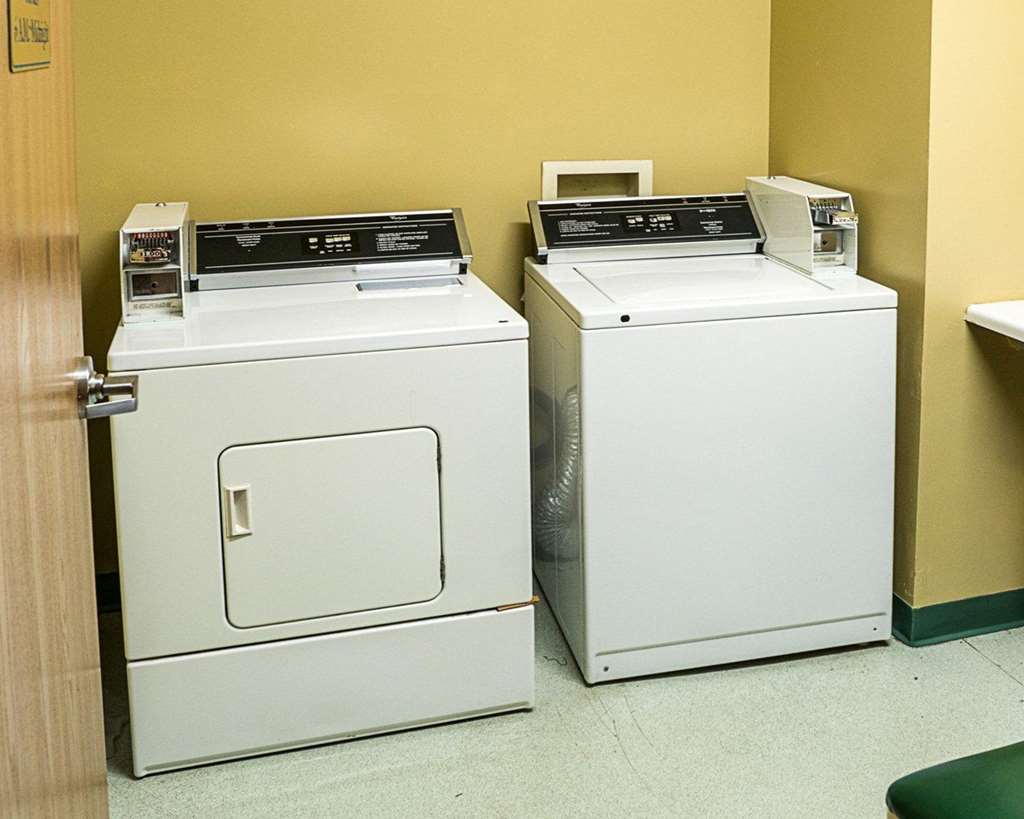 Quality Inn near Northtown Mall & National Sports Center - photo 25
