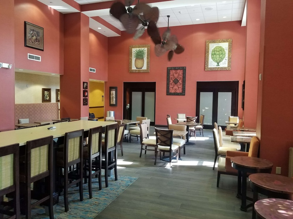 Hampton Inn & Suites Tampa Wesley Chapel - photo 29