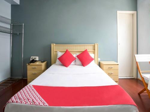 Oyo 105 Guaru Plaza Hotel — Guarulhos