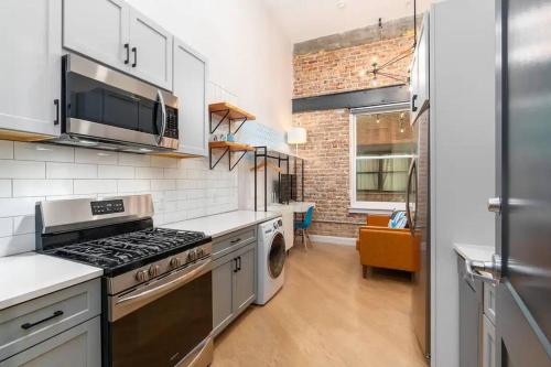 Mercantile industrial loft — 4-Star Luxury Hotel in Birmingham, United States