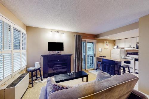 Condo 503 at North Creek Resort in Collingwood, Canada