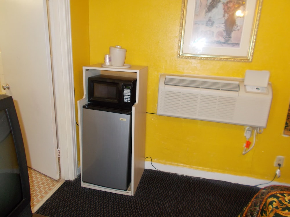 Hillside Motel - photo 21