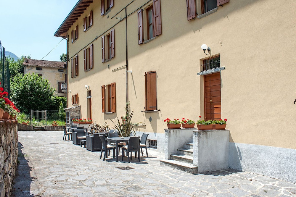 Appartamenti Villa Giulia — 4-Star Luxury Hotel in Bellagio, Italy