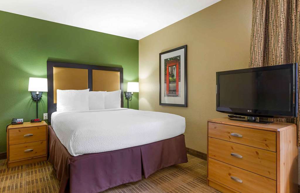 Extended Stay America Suites Phoenix Scottsdale - photo 10
