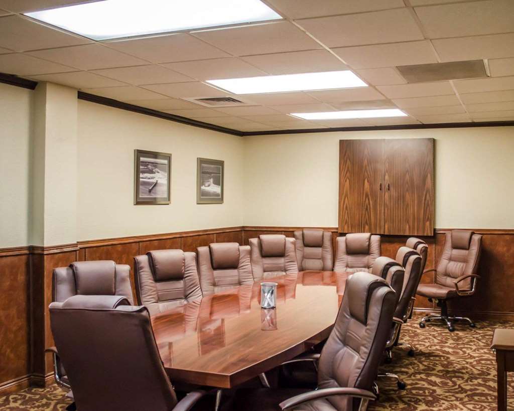 Quality Inn & Suites Pensacola Bayview - photo 29