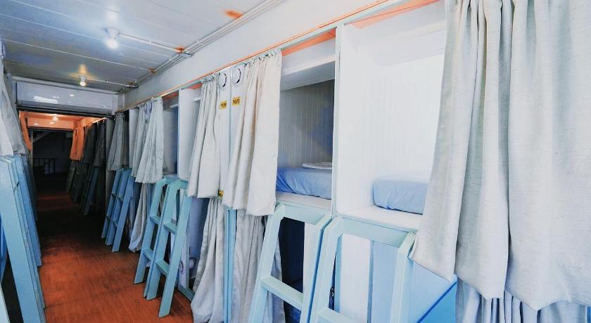 Easy Monday Khaosan Hostel