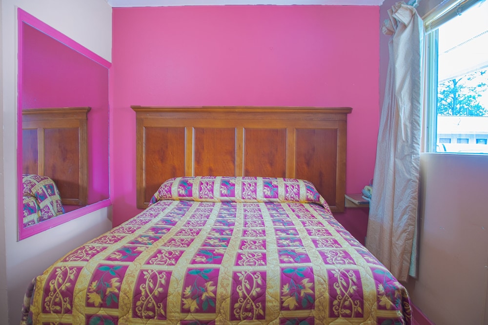 OYO Hotel I 20 Decatur East Atlanta - photo 16