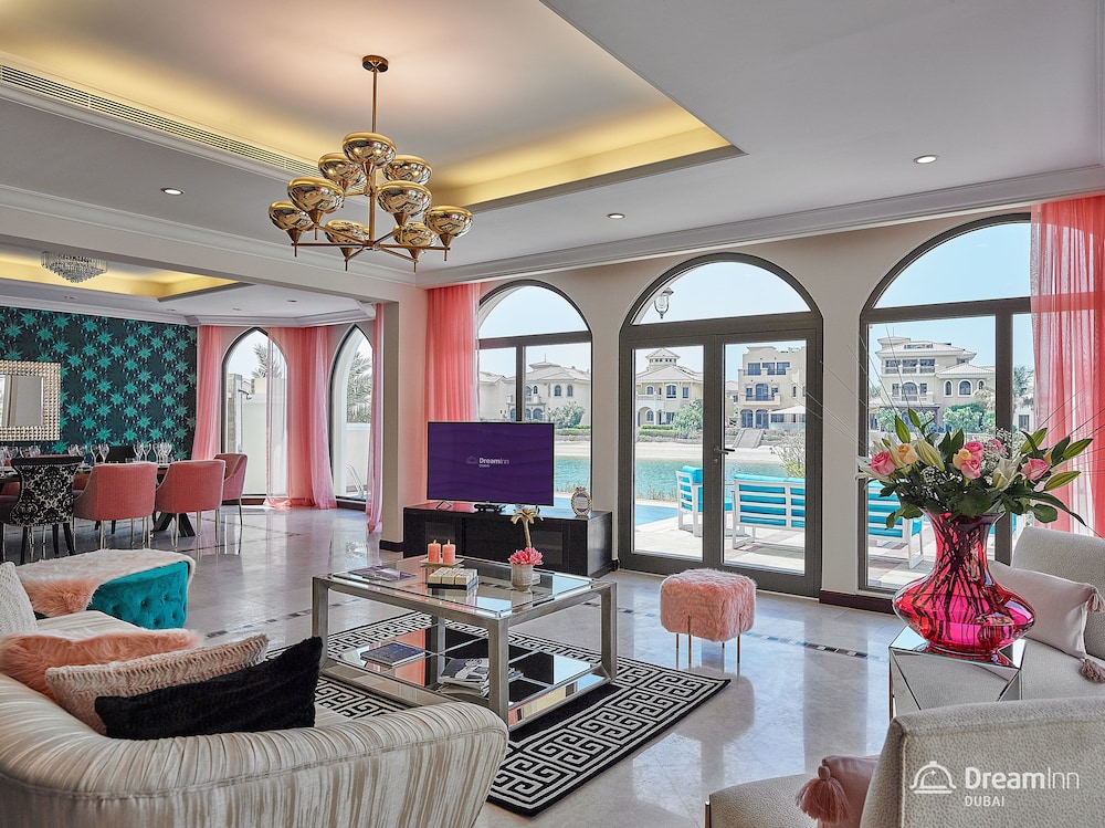 Dream Inn Dubai Getaway Villa Dubai — 5-Star Luxury Hotel in Dubai, United Arab Emirates