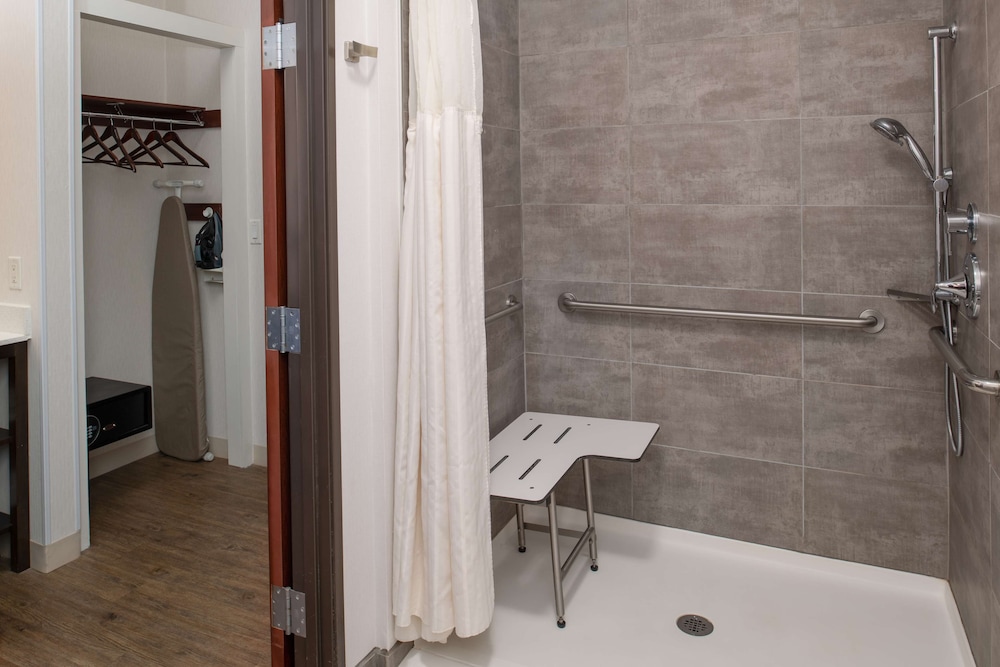 DoubleTree by Hilton Olympia Downtown Capitol District - photo 27