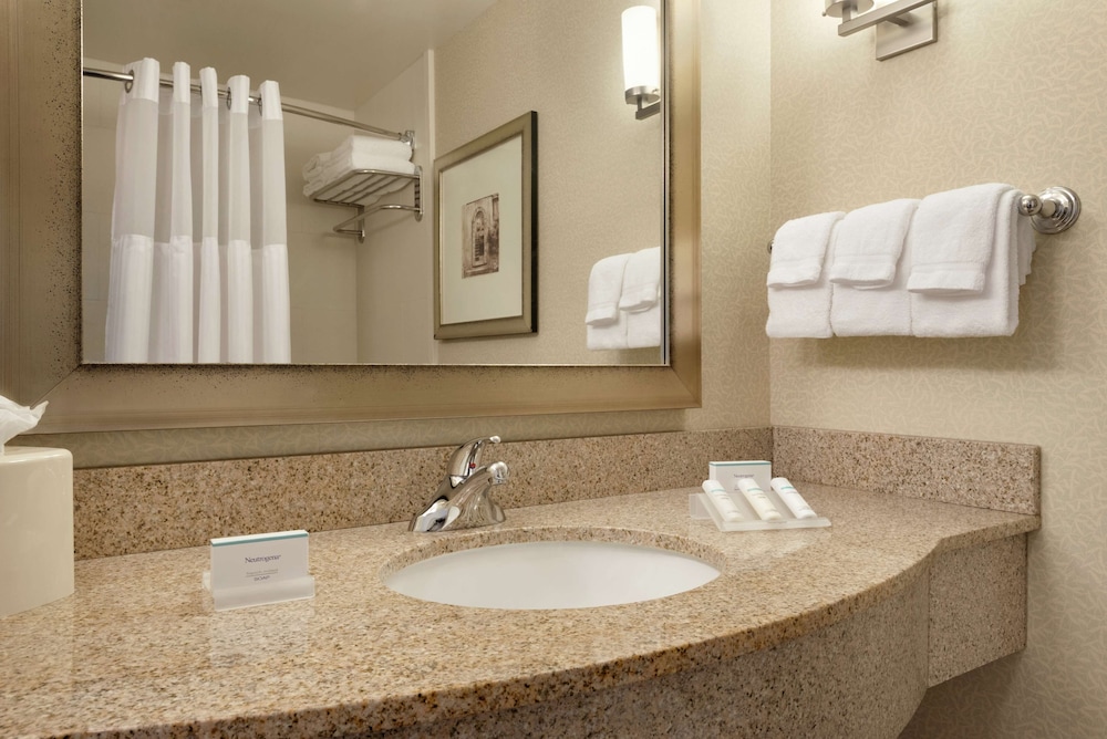 Hilton Garden Inn Minneapolis Downtown - photo 20