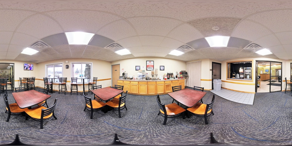 Coratel Inn & Suites By Jasper River Falls - photo 19