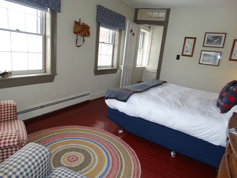 Shoreham Inn Bed & Breakfast - photo 10
