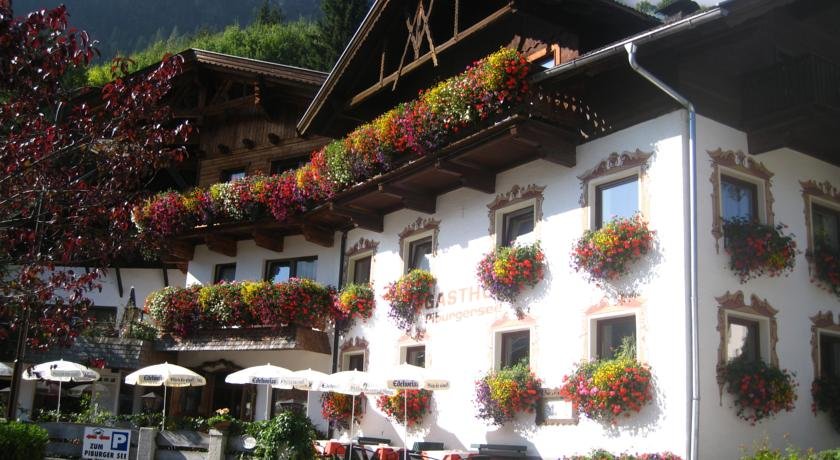 Ferienwohnung Piburgersee — 4-Star Luxury Hotel in Oetz, Austria