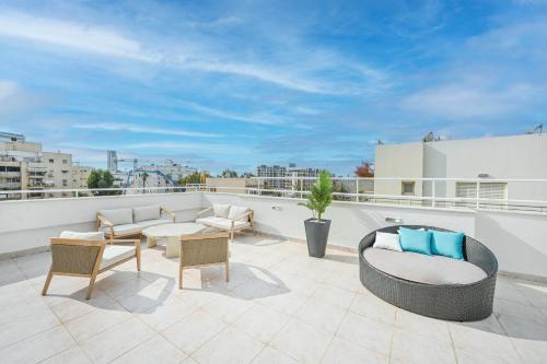 Lovely 3BR Penthouse in Shenkin area by HolyGuest — 4-Star Luxury Hotel in Tel Aviv, Israel