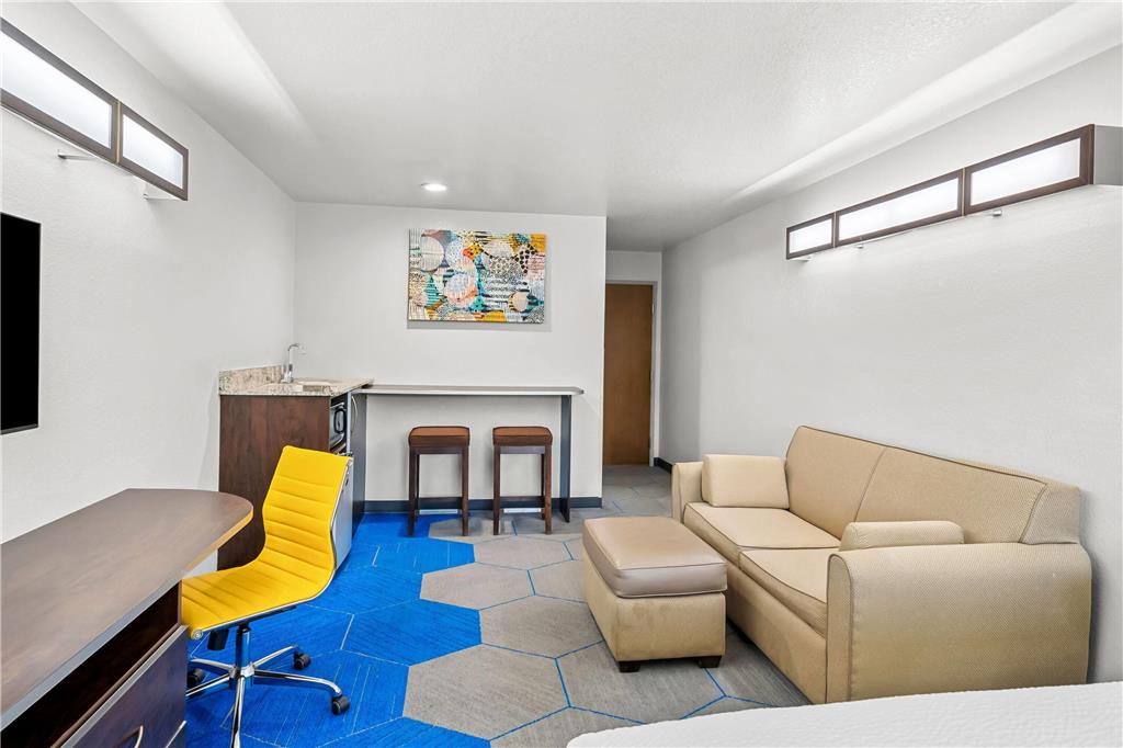 Microtel Inn & Suites by Wyndham Searcy - photo 34