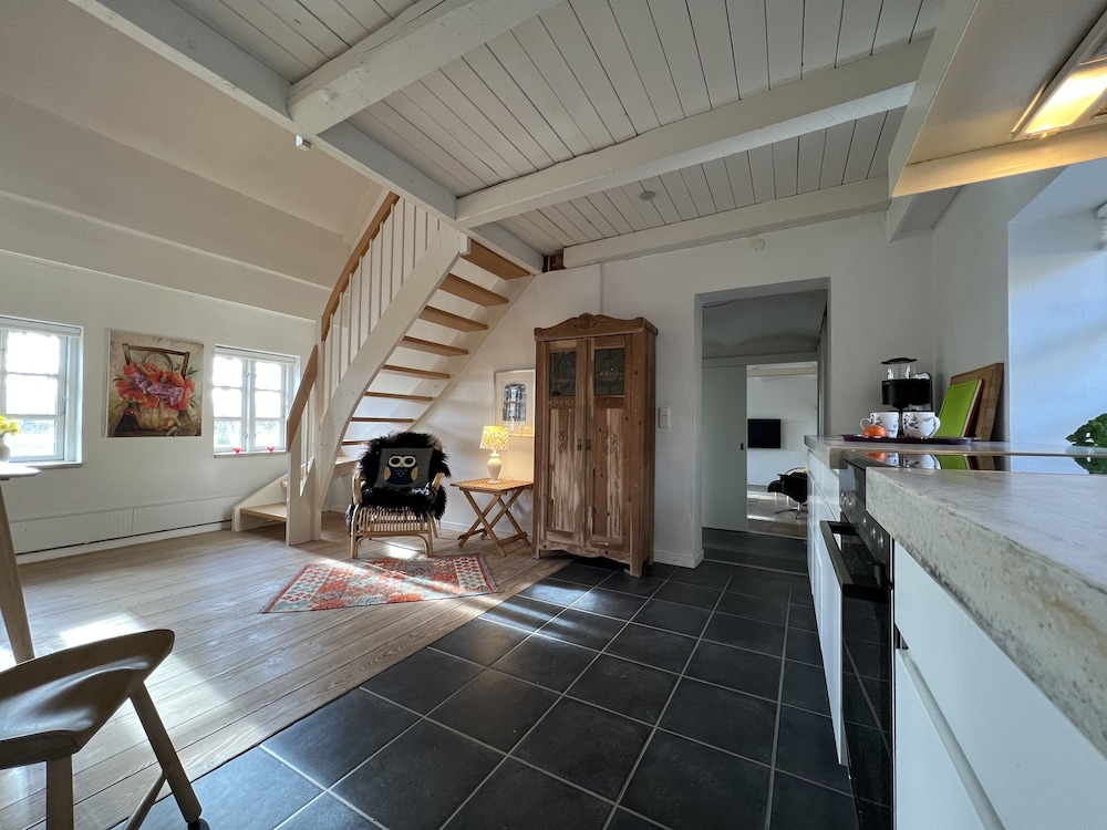 Lake View Apartment — 4-Star Luxury Hotel in Grindsted, Denmark