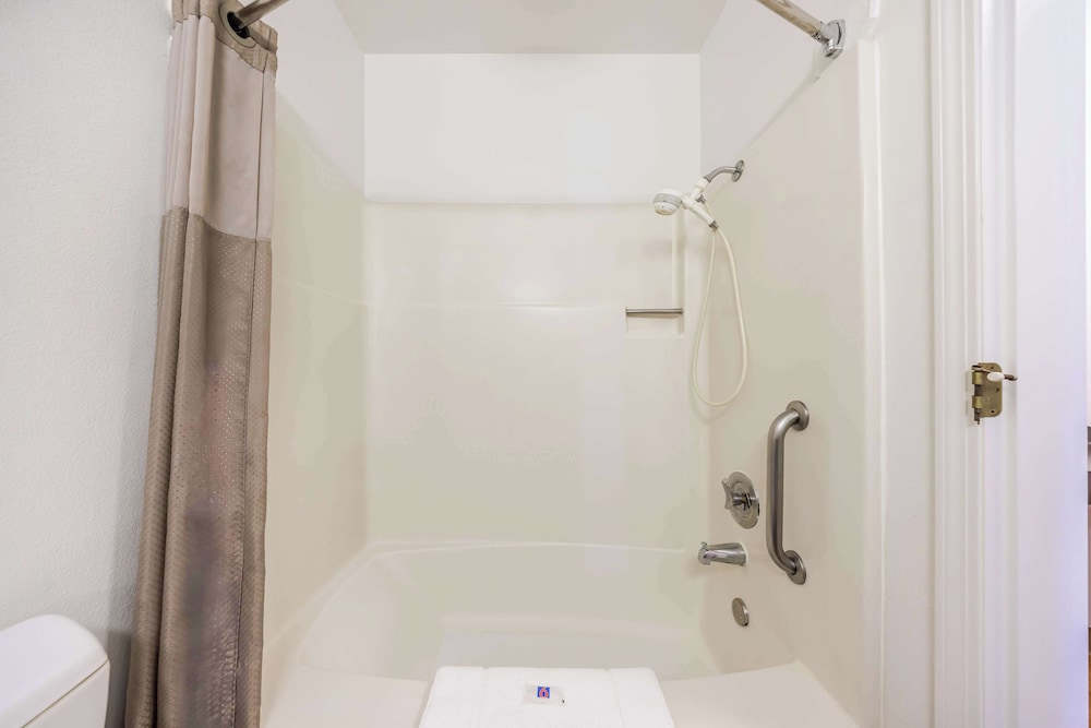 Motel 6 Canby OR - photo 21