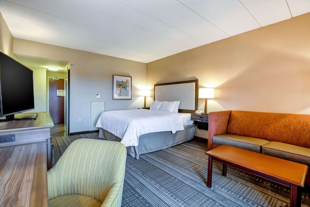 Hampton Inn Boston Norwood - photo 25