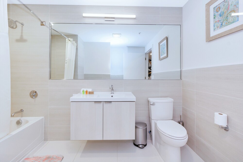 Dharma Home Suites Hoboken at Grand - photo 31