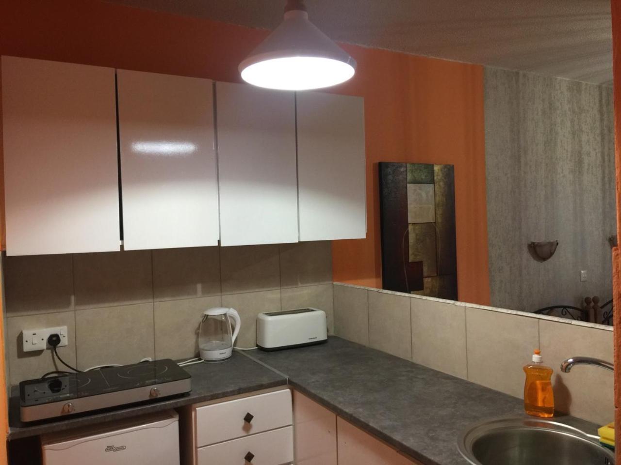 Pomelo Apartments