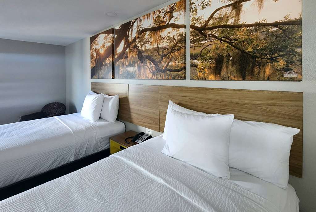 Days Inn by Wyndham Lafayette Scott - photo 22