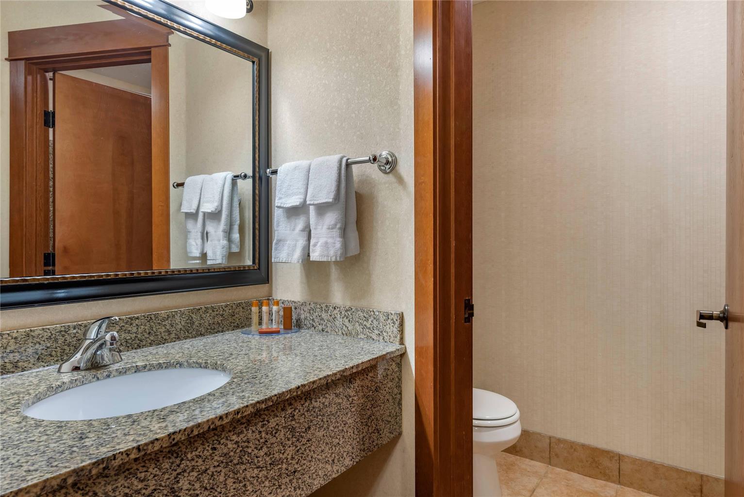 Kathryn Riverfront Inn an Ascend Collection Hotel - photo 26