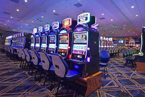 Tiverton Casino Hotel - photo 8