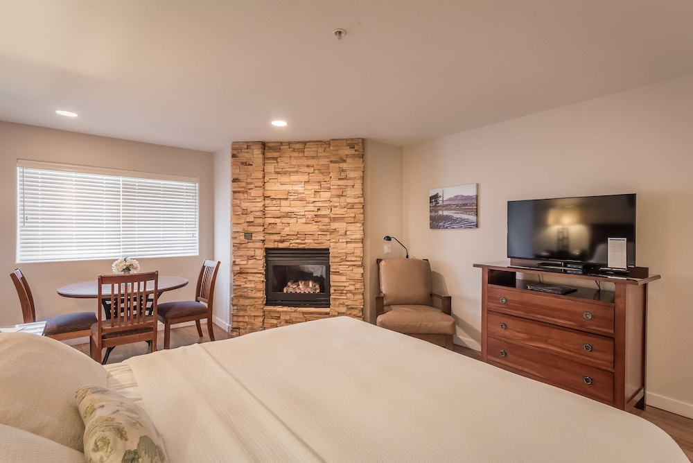 Moonstone Landing - photo 20