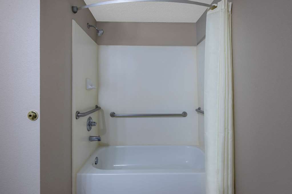 Baymont Inn and Suites Douglasville Atlanta - photo 11