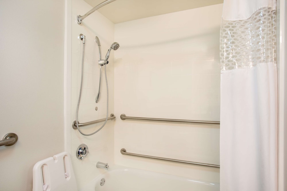 Hampton Inn Fishkill - photo 13