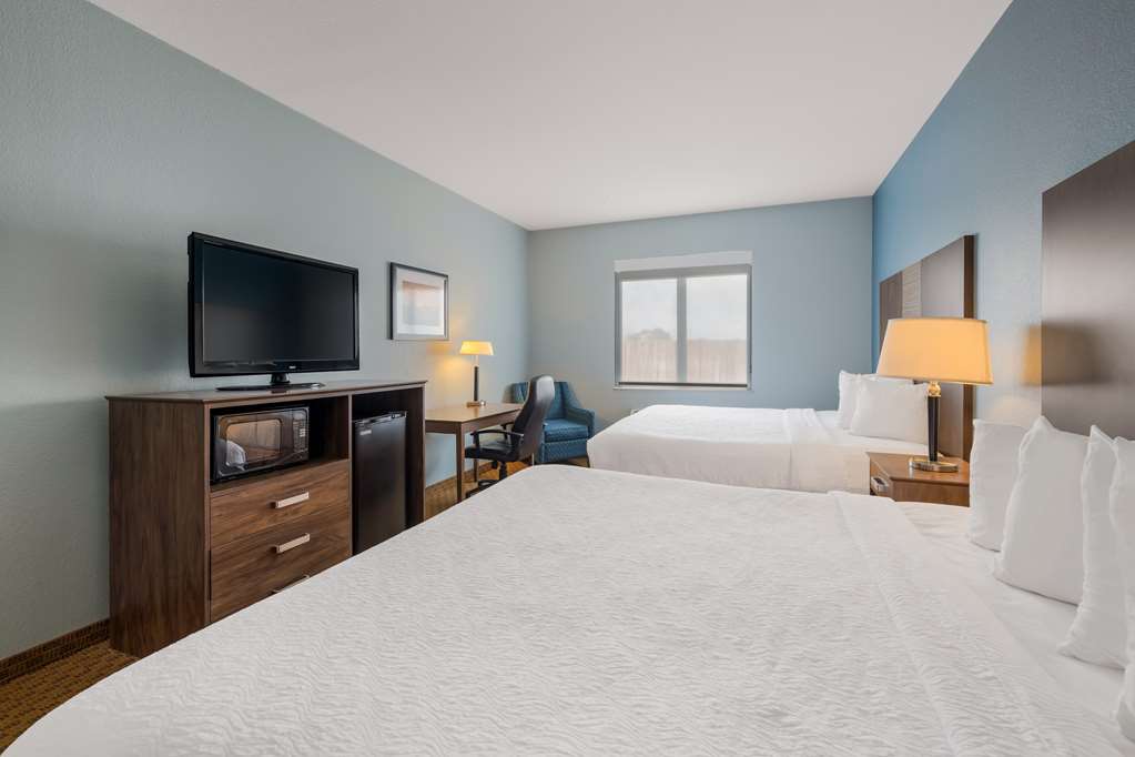 Best Western South Plains Inn & Suites - photo 15