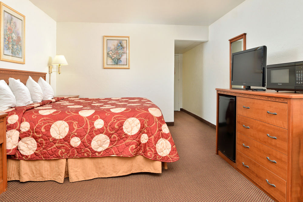 Ramada Oklahoma City South - photo 13