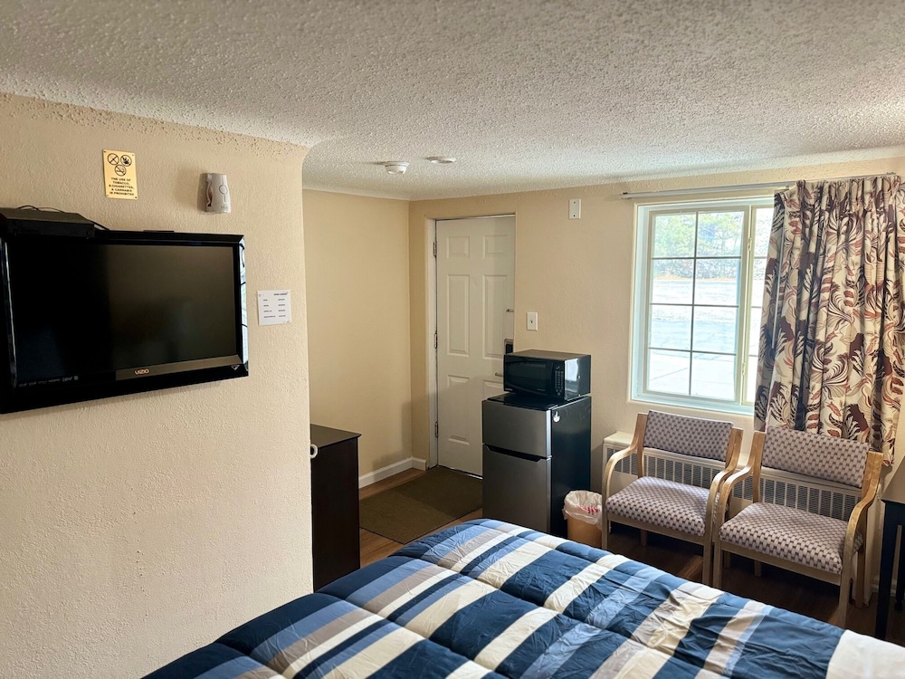 Gratiot View Motel - photo 36