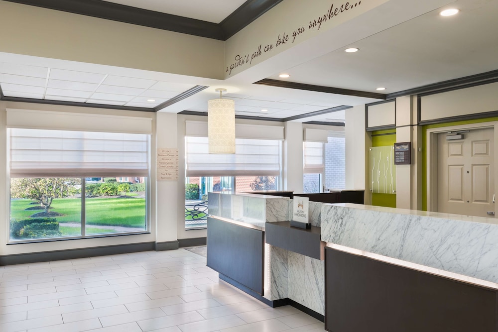 Hilton Garden Inn Westbury - photo 7