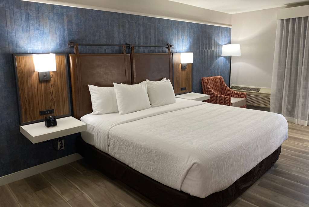 La Quinta Inn & Suites by Wyndham Safford Copper Valley - photo 16