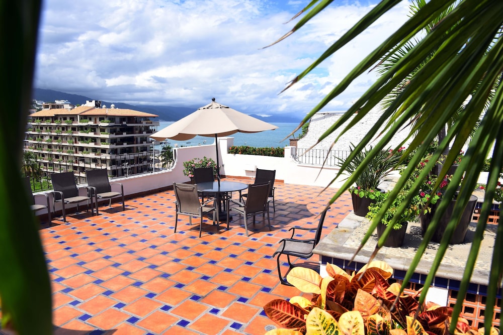 Sundeck